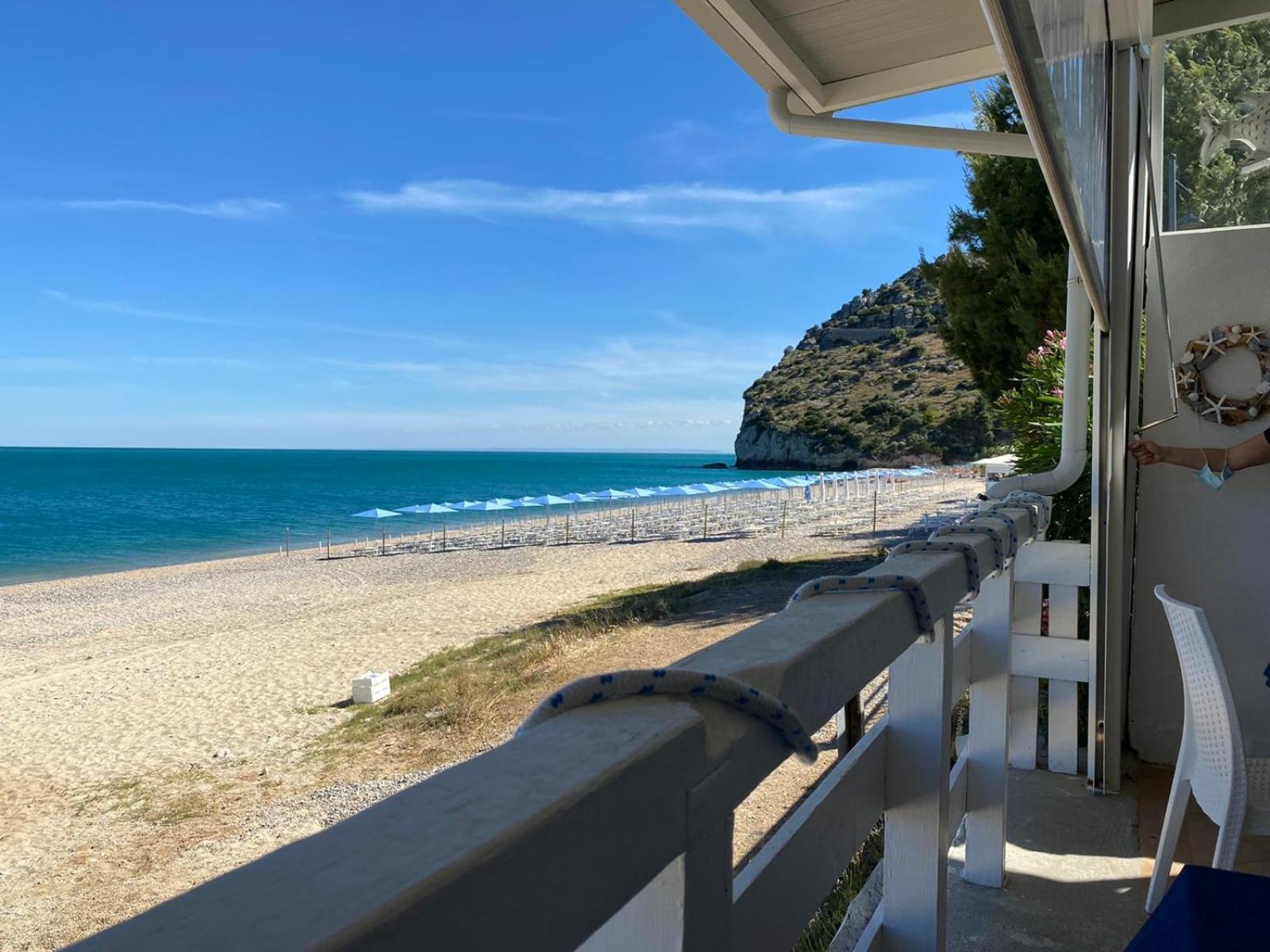 B&B direttamente sul mare da Antonino Mattinata Esterno foto